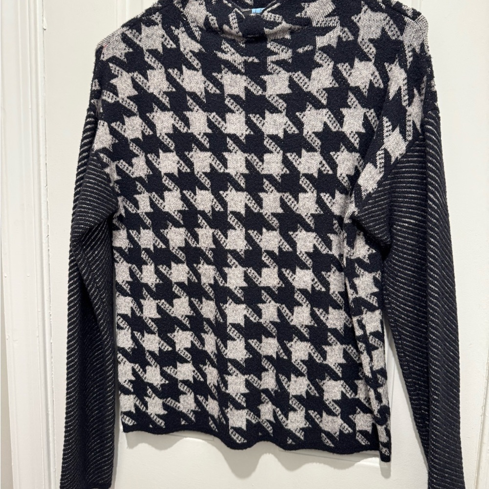 Black and White Houndstooth Sweater